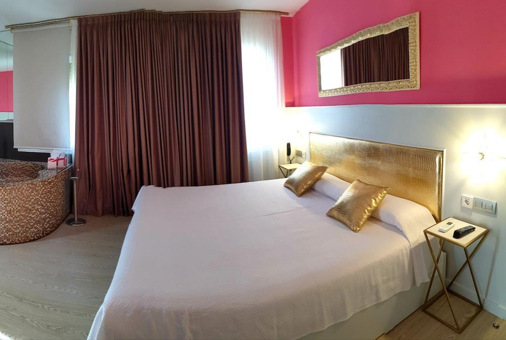 H Hotel
