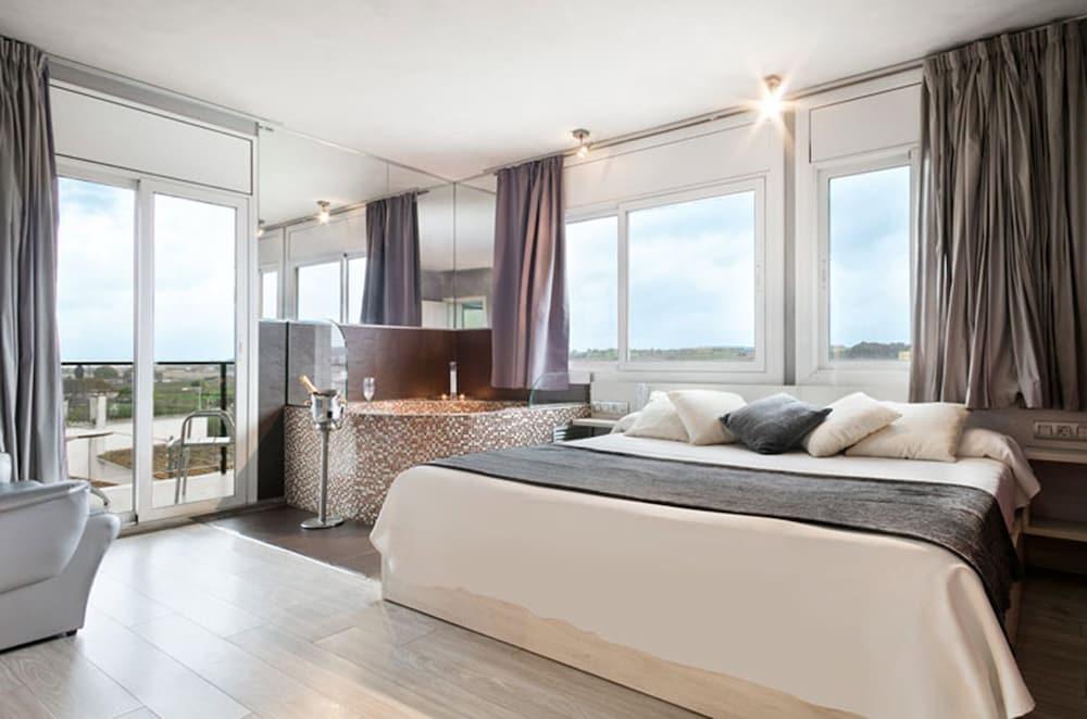 Hotel H 3*