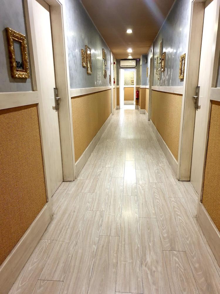 H Hotel 3*