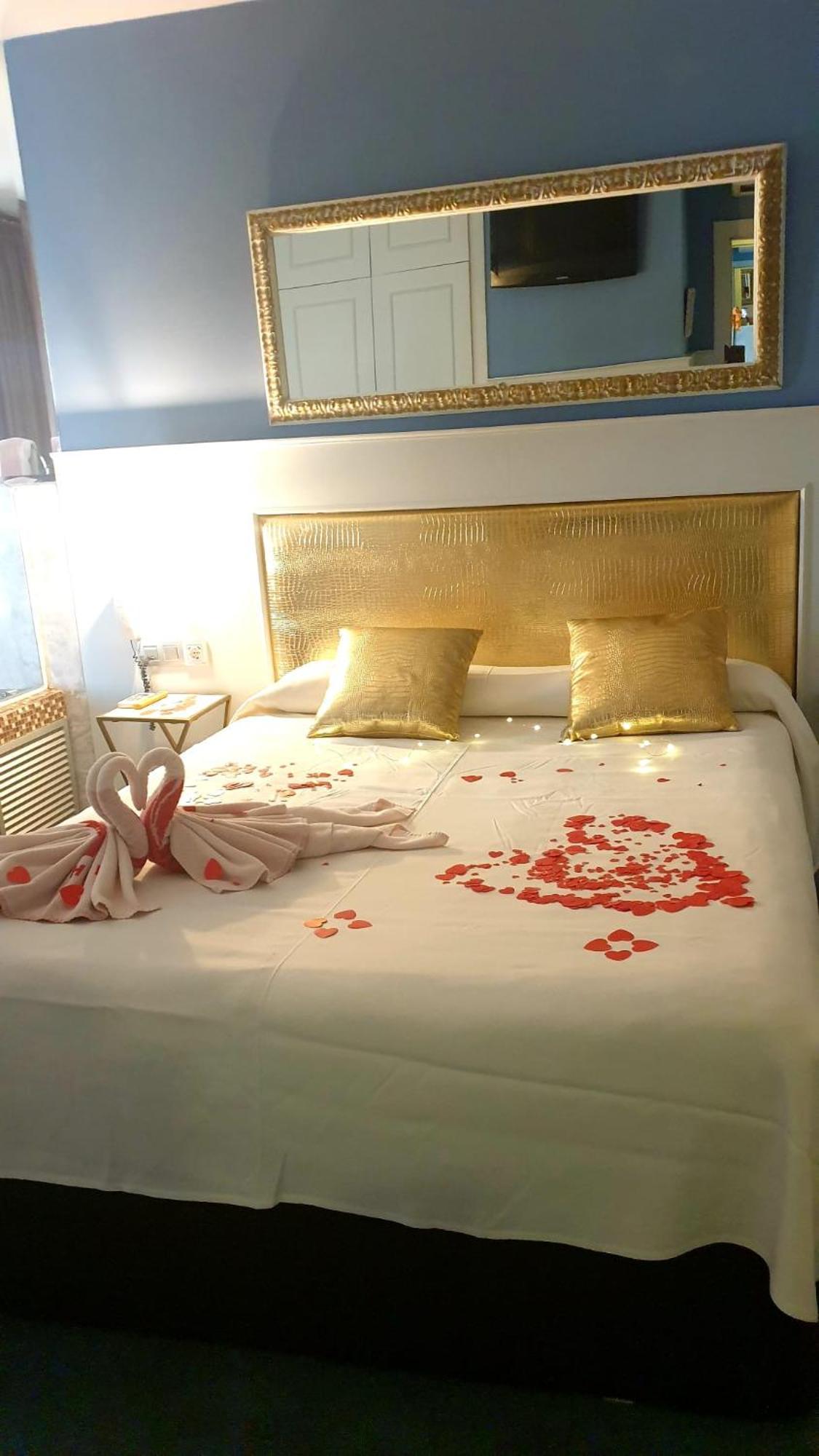 H Hotel 3*